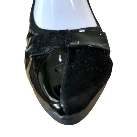 folds shoes Half black patent and half faux suede size 40 Run a Bit narrow - Picture 4 of 9